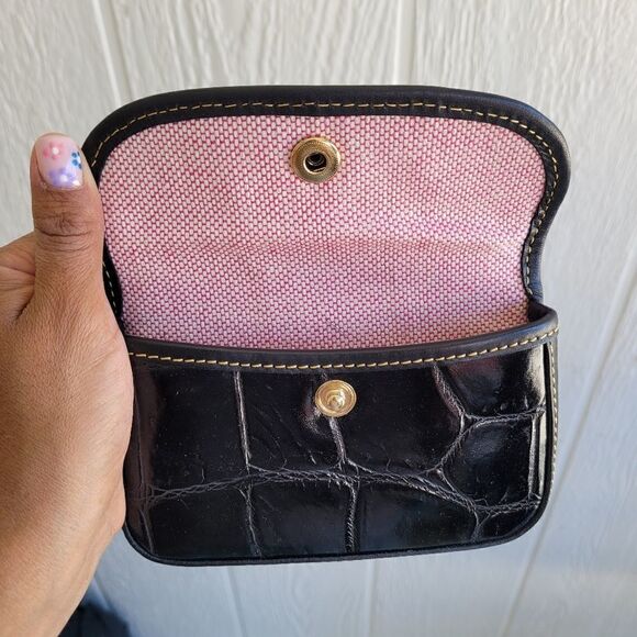 Dooney and Bourke Vintage Croc Embossed hand bag - Picture 8 of 12